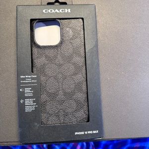 iPhone 15 pro max coach case